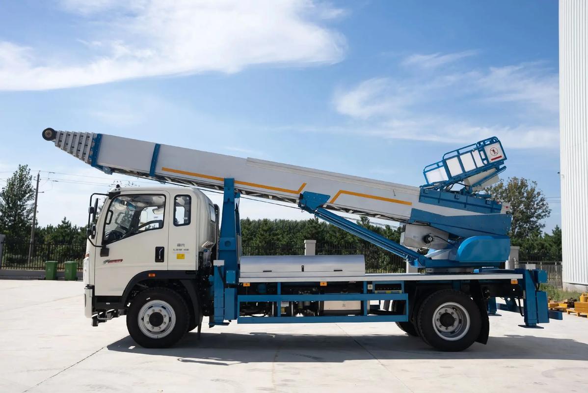 黔南云梯上料车租赁费用