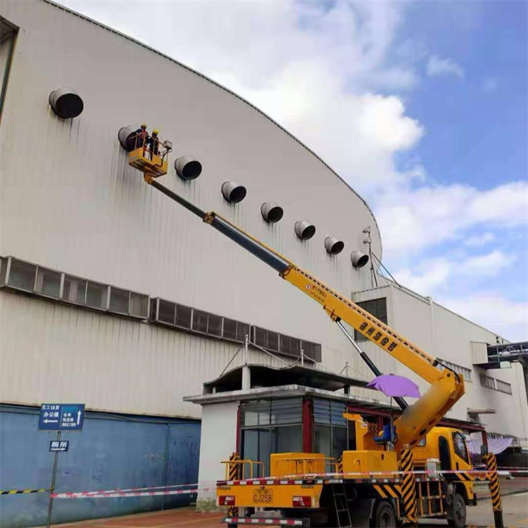 黔南高空作业车出租服务：专业广告牌安装解决方案