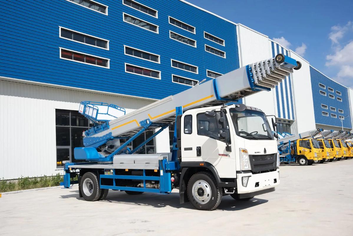 黔南出租云梯车高空作业车 建筑垃圾搬运